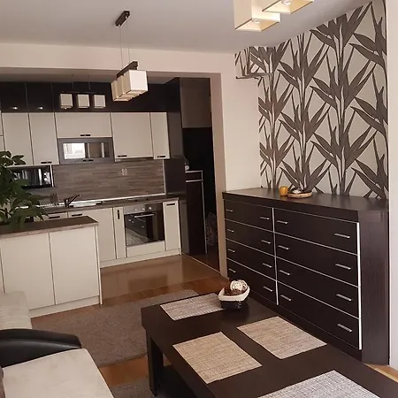 Apartment Apartament Emerold